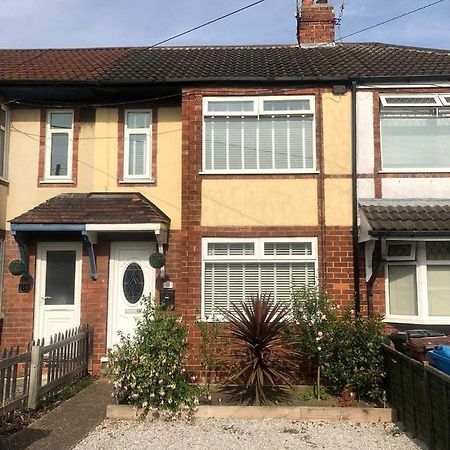 Entire Residential Property With Parking Kingston upon Hull ภายนอก รูปภาพ
